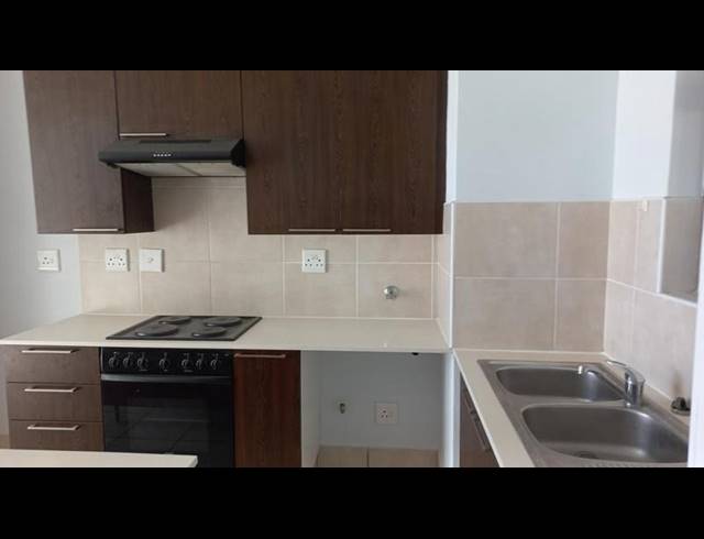 2 BEDROOM APARTMENT FOR SALE IN FOURWAYS
